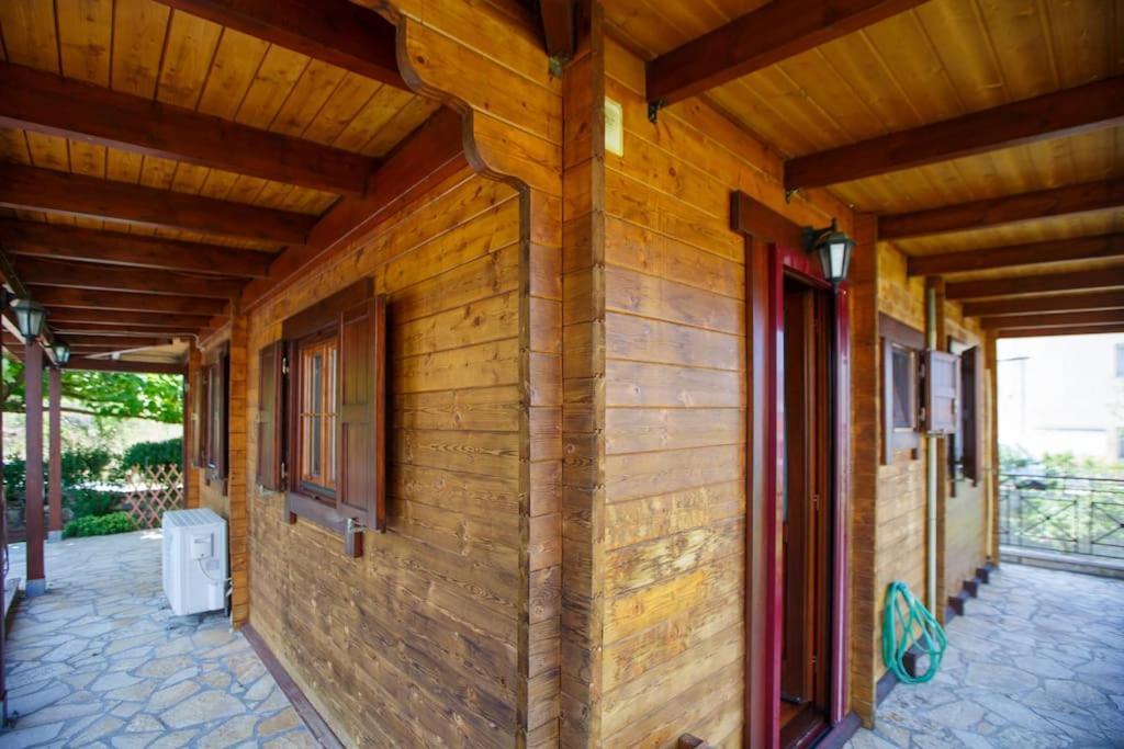 Wooden House In Ioannina Leilighet Eksteriør bilde