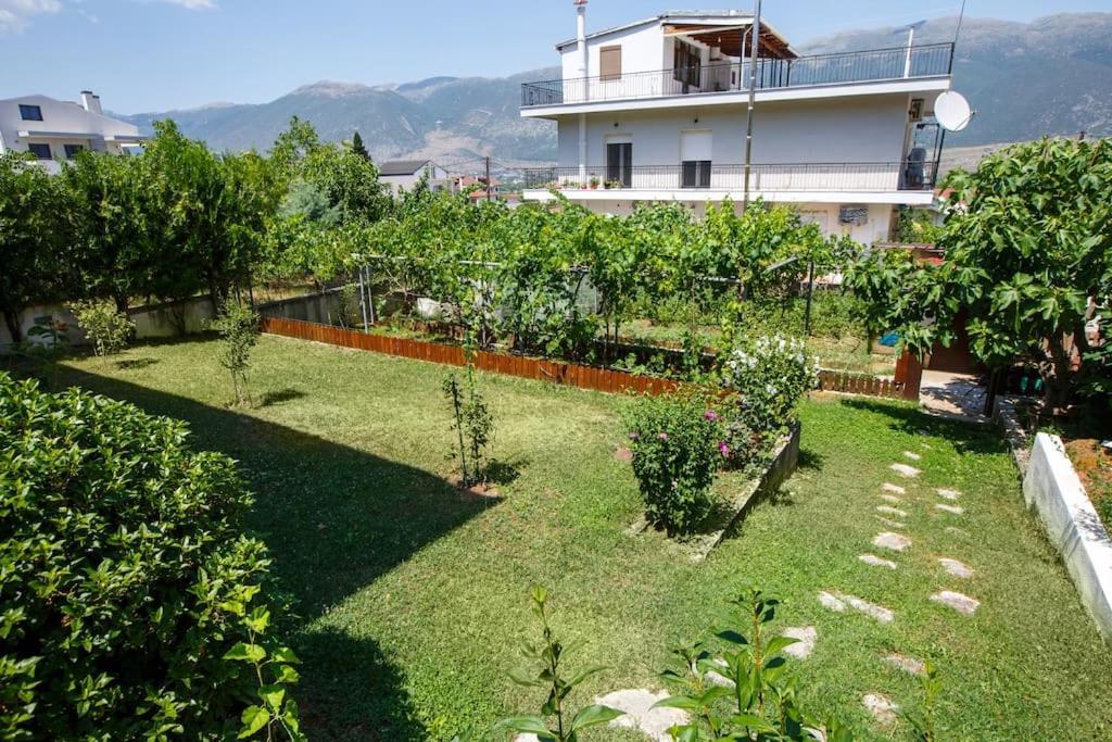 Wooden House In Ioannina Leilighet Eksteriør bilde